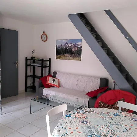 15 Rue Des Cresses ヴィック・ラ・ガルディオル