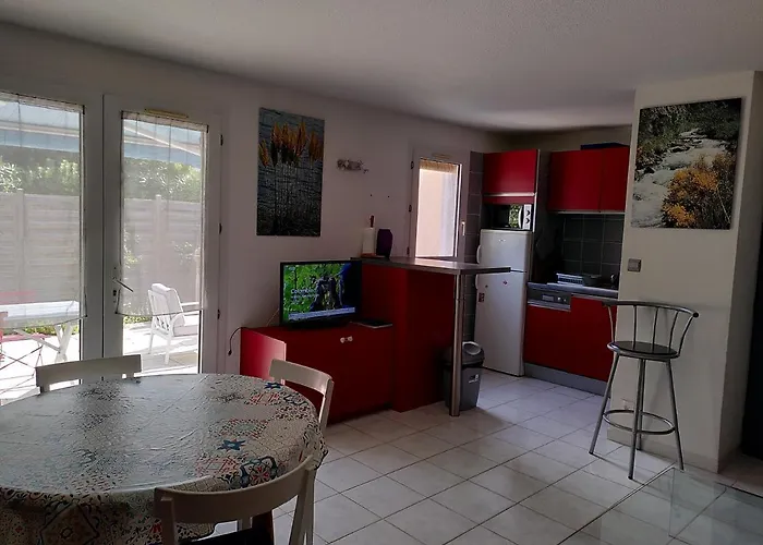 15 Rue Des Cresses Holiday home Vic-la-Gardiole